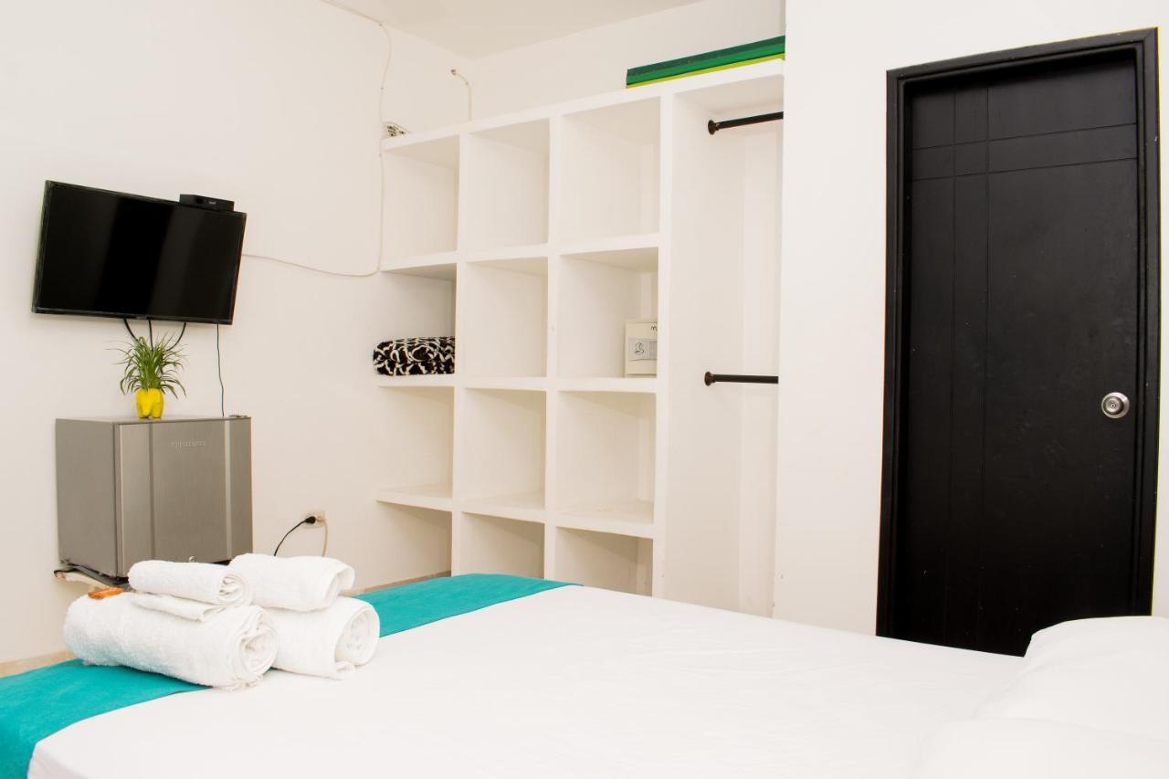 Hotel Agua Dulce Санта-Марта Экстерьер фото